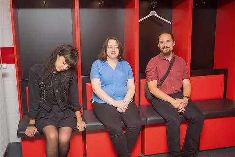 AI Video from prompt: girl on the left fall asleep on her left shoulde
