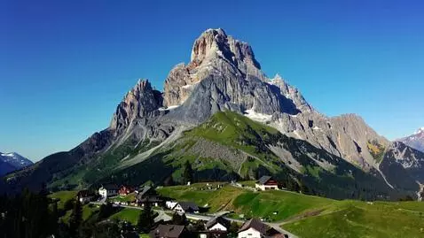 AI Video from prompt: Gold mountain in Switzerland