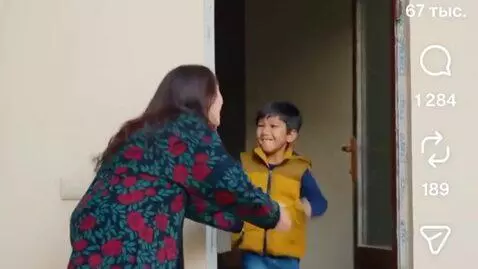AI Video from prompt: Hug kisses kisses son