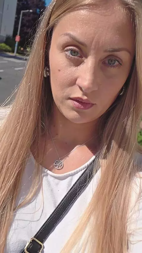 AI Video from prompt: photorealistic, contrast, zoom in on face, stare