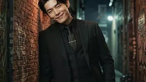 AI Video from prompt: *have him flirting to the camera, and wave*