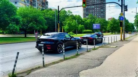 AI Video from prompt: ferrari, road, highway, into the distance, drivi
