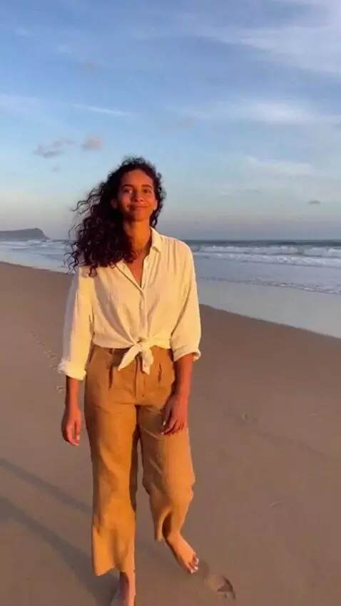 AI Video from prompt: Girl on the beach