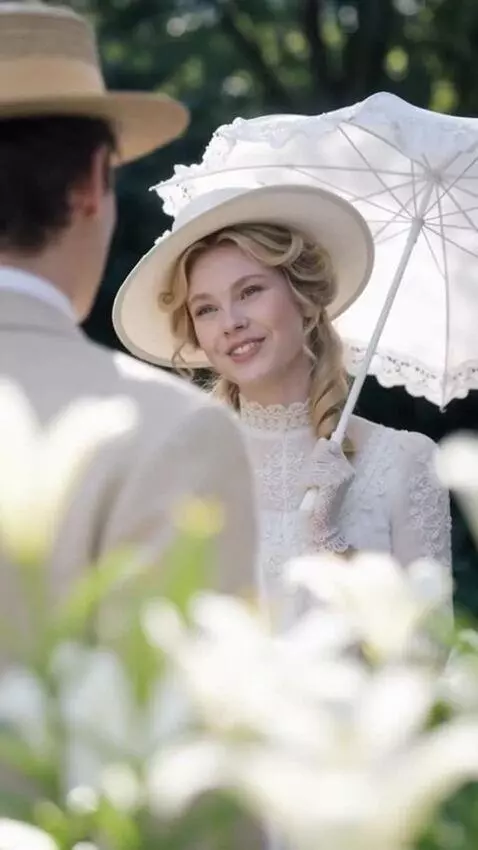 AI Video from prompt: A woman in an old white dress holds an umbrella,
