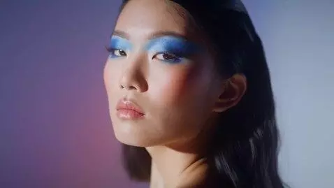 AI Video from prompt: /imagine prompt: 16:9 aspect ratio, photo-realis