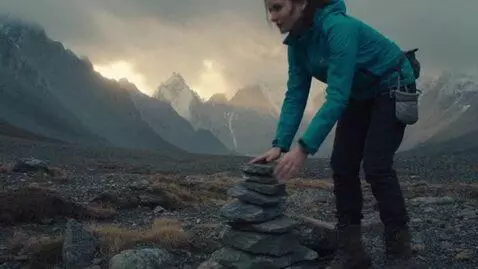 AI Video from prompt: An episode with the atmosphere of mountain climb