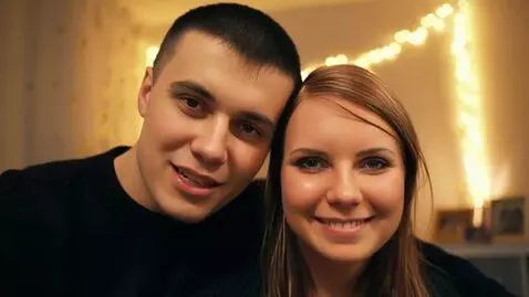 AI Video from prompt: The people in the photo are smiling