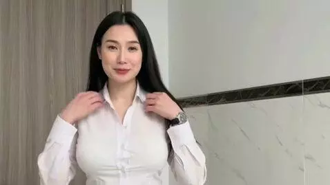 AI Video from prompt: Breast expention