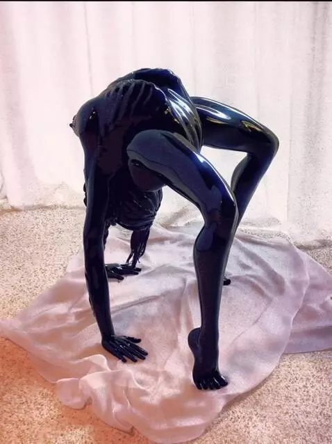 AI Video from prompt: This black creature is advancing to the left lik