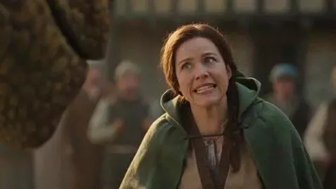 AI Video from prompt: a comical and hyper realistic Game Of Thrones in