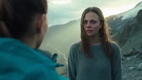 AI Video from prompt: A dramatic episode from a science fiction featur