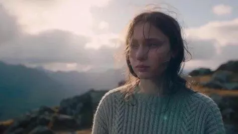 AI Video from prompt: A dramatic episode from a science fiction featur