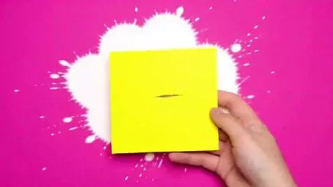 AI Video from prompt: No Começo do Vídeo Aparece uma Tela Rosa Com Man