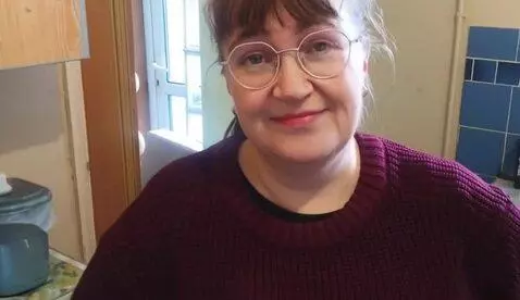 AI Video from prompt: wife getting younger