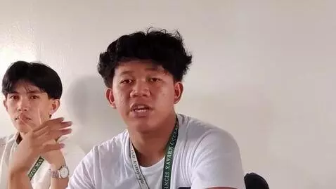 AI Video from prompt: make this person do rap and doing the movements