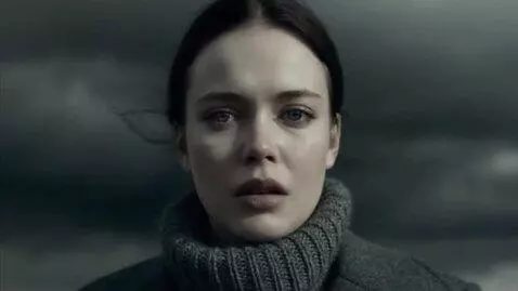 AI Video from prompt: A professional close-up shot cinematic masterpie