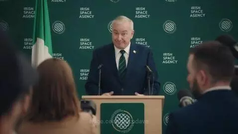 He's got it figured out! by discodave