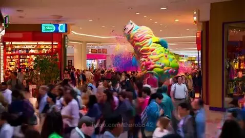 Strollin' Thru tha Mall by therobo42