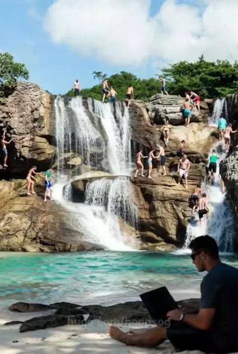 Time to play by hoopsog