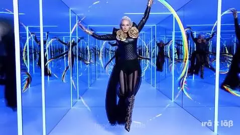 Dance for me by iraxlab