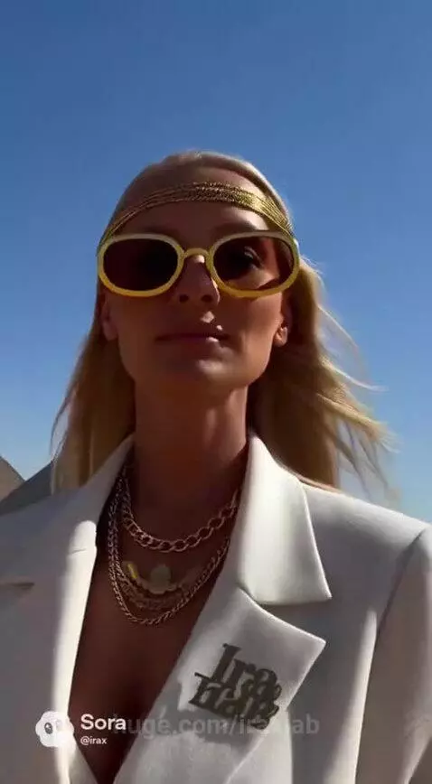 Pyramids of Giza by iraxlab