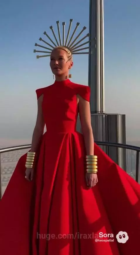 Burj Khalifa spire stunt by iraxlab