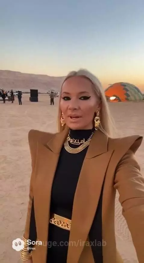 Luxor, Egypt riding a sunrise hot-air balloon by iraxlab