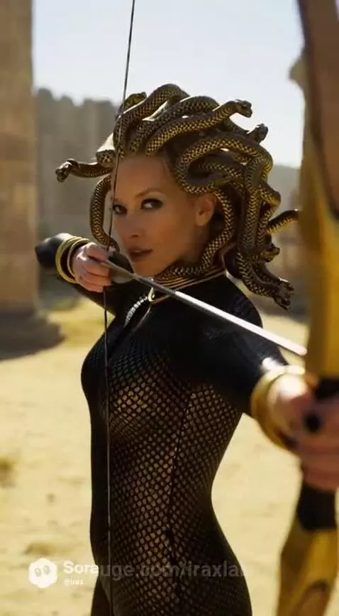 GORGON SHOT by iraxlab