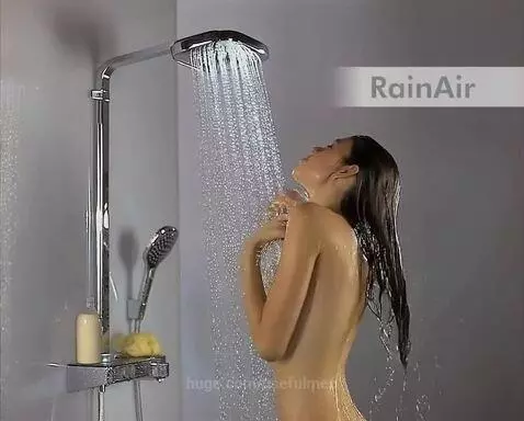 Take a shower by usefulmen