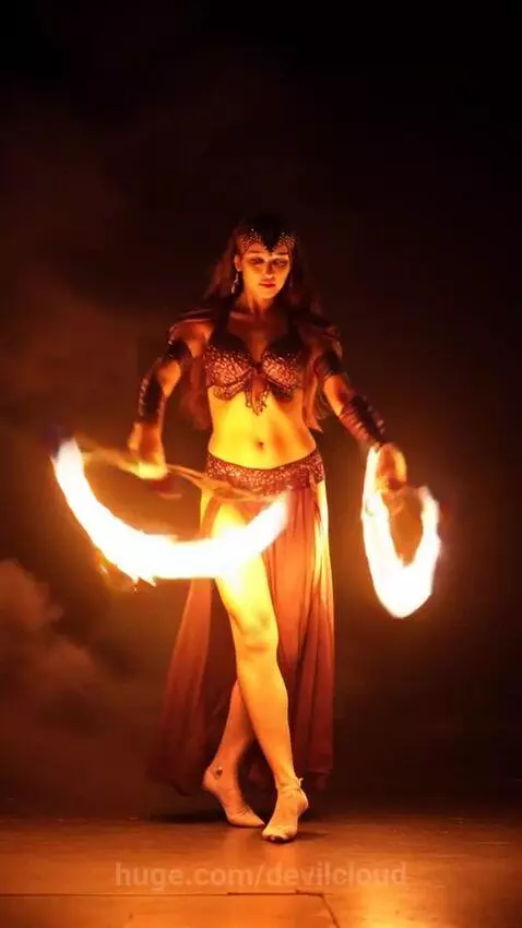 Female Fire Dancer | Realistic Image To Video by devilcloud