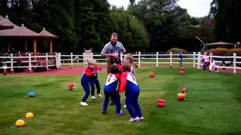 kids playing by otttoggg