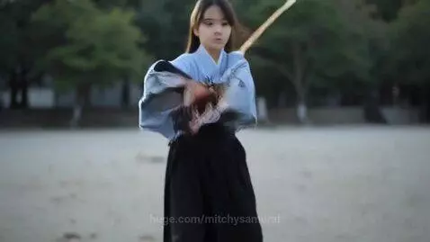 Samurai girl by mitchysamurai