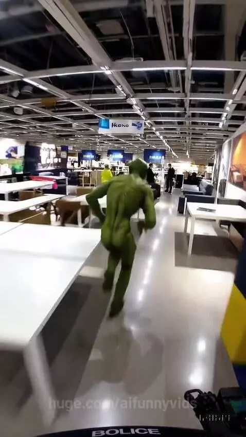 Crazy Alien IKEA chase by aifunnyvids