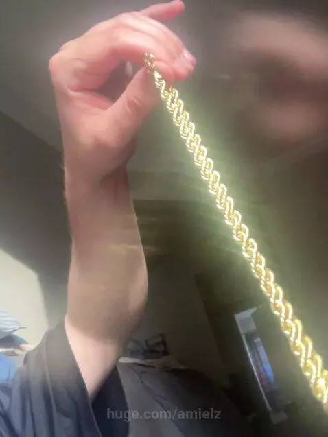 Gold love by amielz