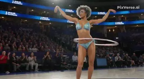 Зинаида Рудольфовна и обруч by leo