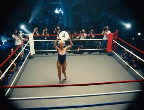 Зинаида добралось до ринга by leo