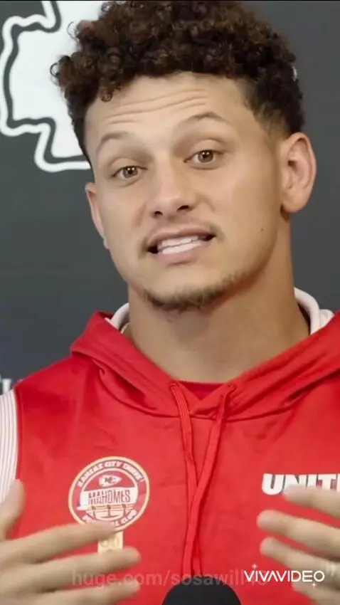 Patrick Mahomes  and Trevor Lawrence  talk after Monday Nigh... by sosawill43