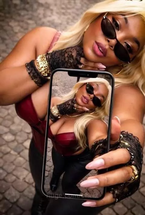 Fashionista Vibes by chelz