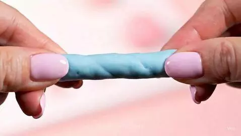 Candy Breaking ASMR by chelz