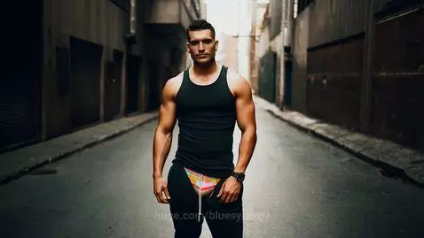 Even the toughest men can hide secrets 👀😂 (I'm back ! :)) by bluesynergy