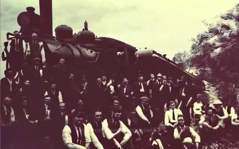 Milwaukee Road #7500 Posing for pictures around 1919 😎📸👍 by sracoargonian83