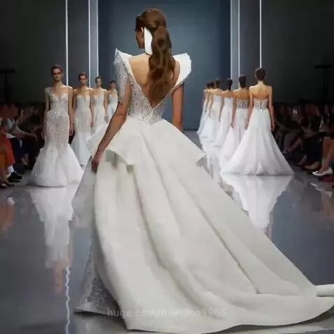 is paraded by mariana1965