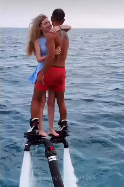 Dance,dance.   (fairplay ?) by mariana1965