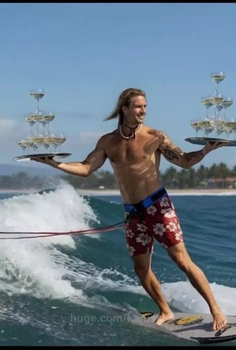 anazing surfer by karusel