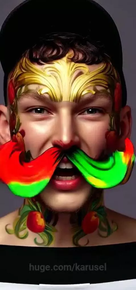 Moustage animated, gold face by karusel