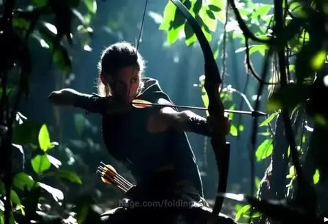 Hunting Something Big by foldingend