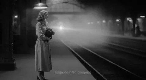 Goodbye Darling by foldingend