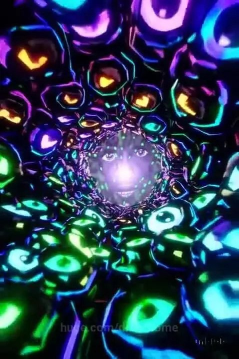 Kaleidoscopic Wormhole by drtrichome