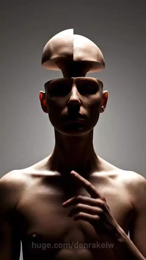 Surreal Head by denrakeiw