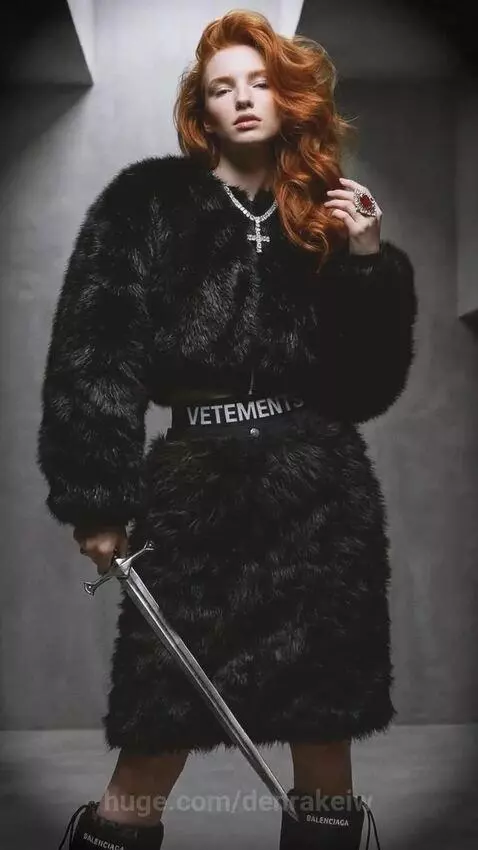 Anna Vetements by denrakeiw